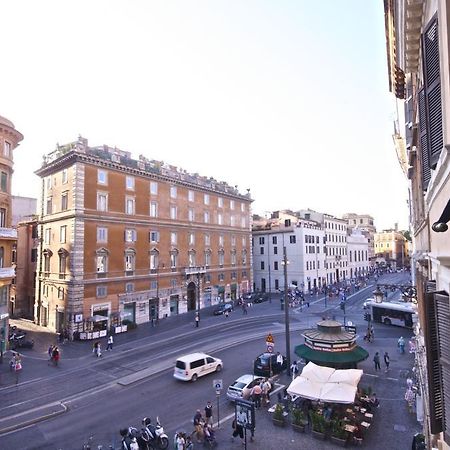 Apartment Arenula روما الغرفة الصورة