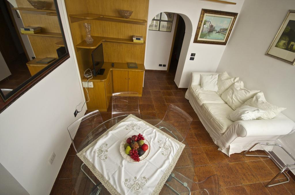 Apartment Arenula روما الغرفة الصورة